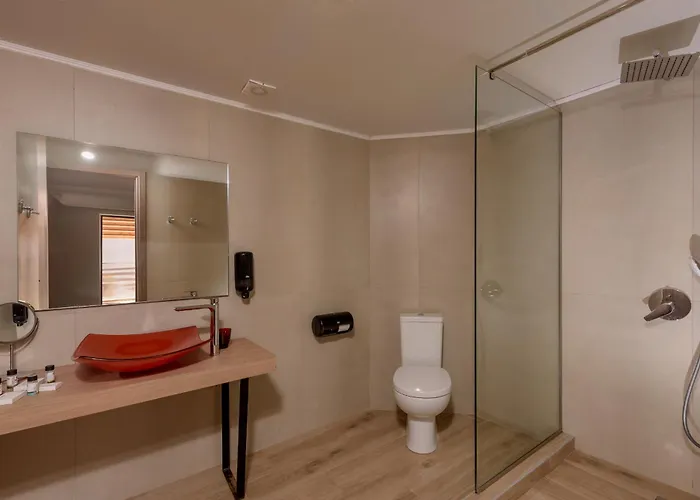 מלון Eurohotel Katrin (adults Only) הרסוניסוס